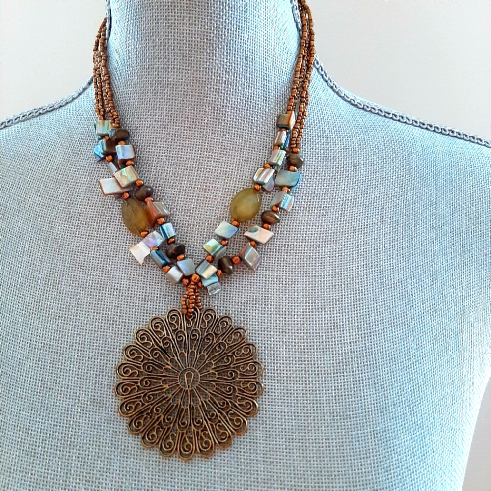 Vintage Gorgeous Necklace